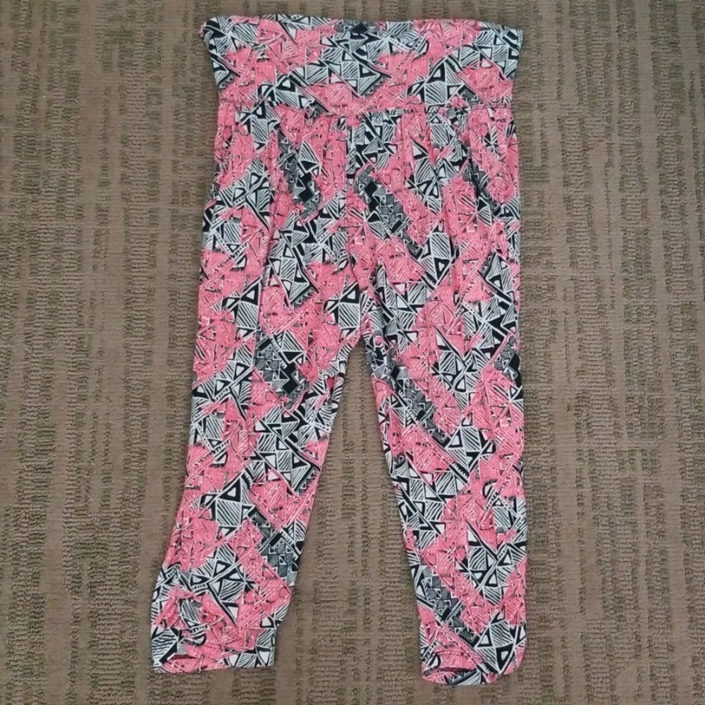Size M Patterned Pants
